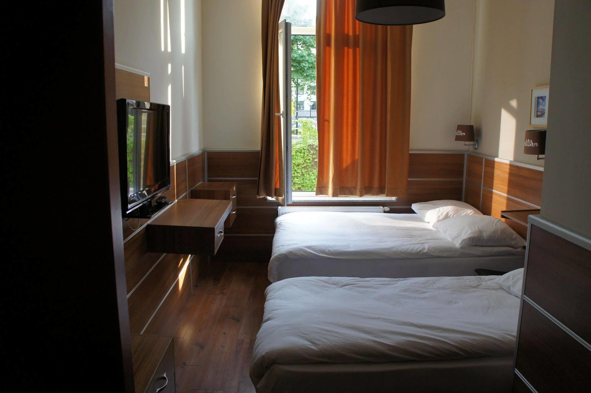 Hotel Erasmus Rotterdam Kültér fotó
